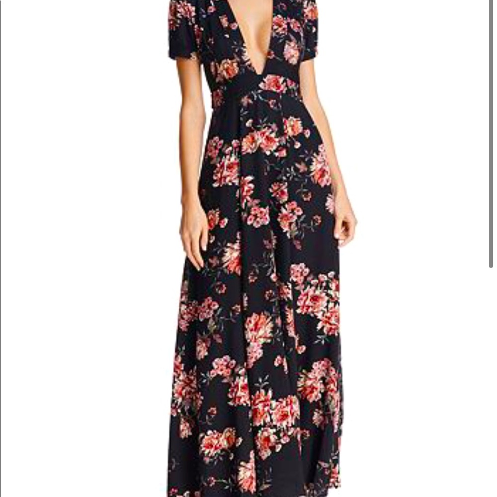 Sadie and Sage Deep V Floral Maxi Dress